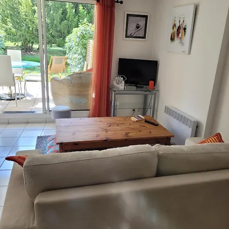 Apartment Les Voiles De *